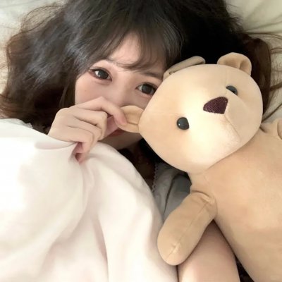 少女嬉春